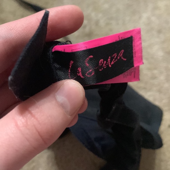 34D LaSenza bra - Picture 2 of 2
